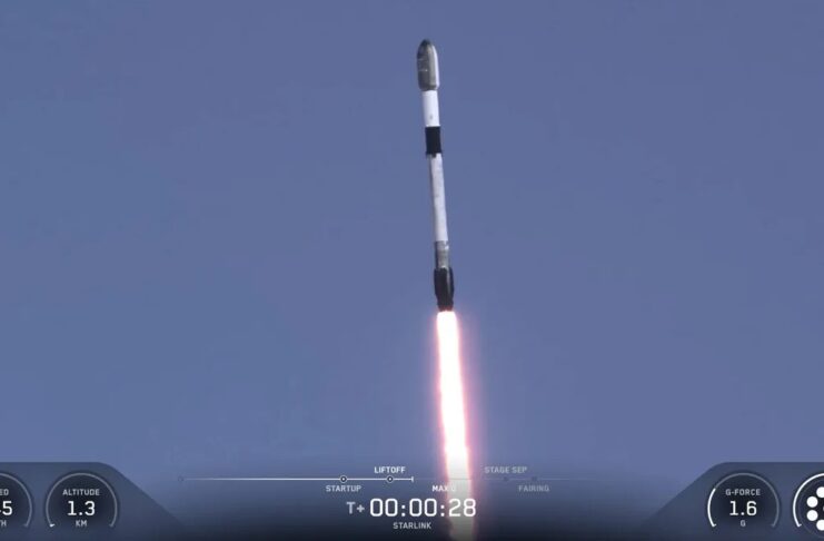 SpaceX ส่งดาวเทียม Starlink ขึ้นสู่วงโคจรในภารกิจ Falcon 9 เที่ยวบินที่ 90 ของปี