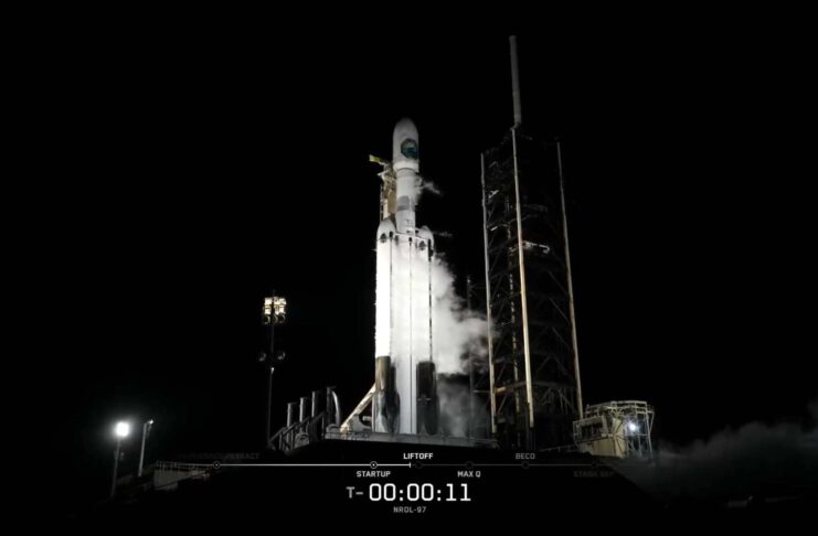 SpaceX ส่ง Falcon Heavy ปฏิบัติภารกิจลับของสหรัฐฯ ปิดท้ายการปล่อยจรวด 3 ภารกิจ